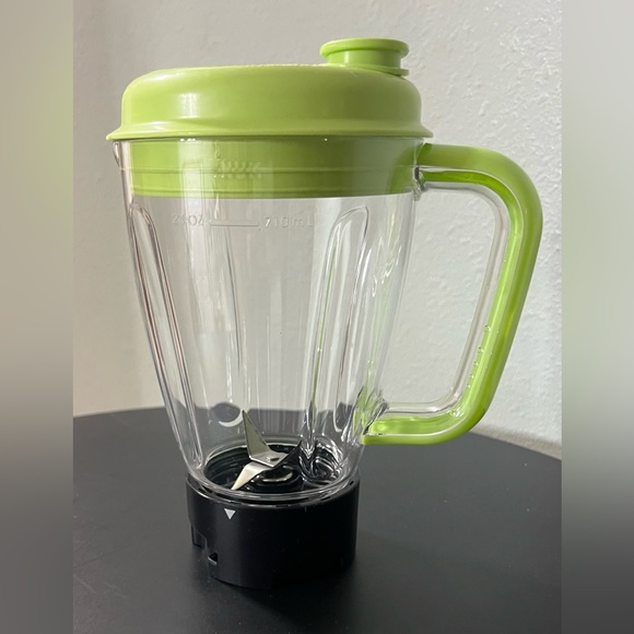 NUK Smoothie and Baby Food Maker Blender Set Oster Sippy Cup Cookbook Kitchen - Picture 12 of 15